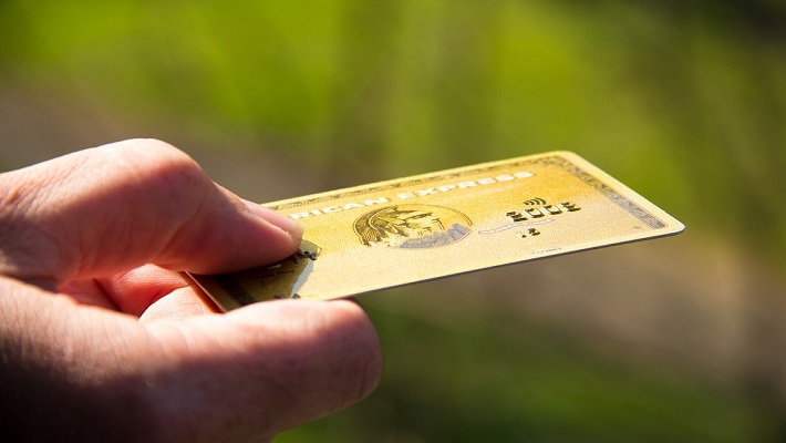 副業におすすめのクレジットカードを紹介！アメックスビジネスカードは様々な特典が！